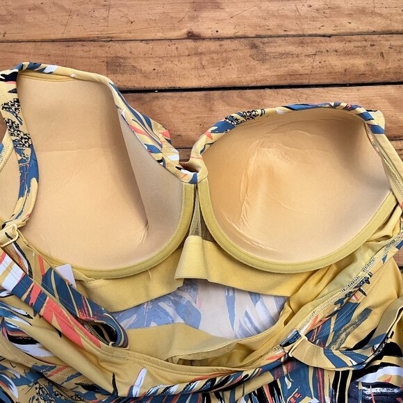 NWT Yellow Tropical Leaf Print Tankini Top - Picture 11 of 11
